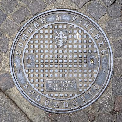 Comune di Firenze Acquedotto Manhole Cover by Fonderia delle Cure