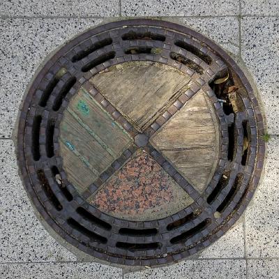 Manhole cover preserved since the time of East Prussia